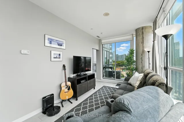 Additional image 7 of 51 East Liberty St Unit 401