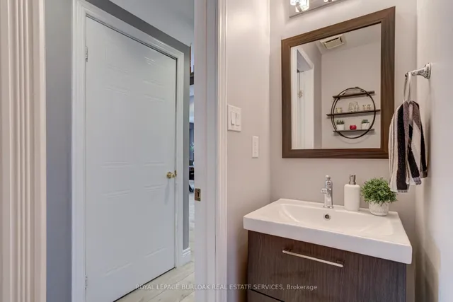 Additional image 19 of 2055 Hunters Wood Dr