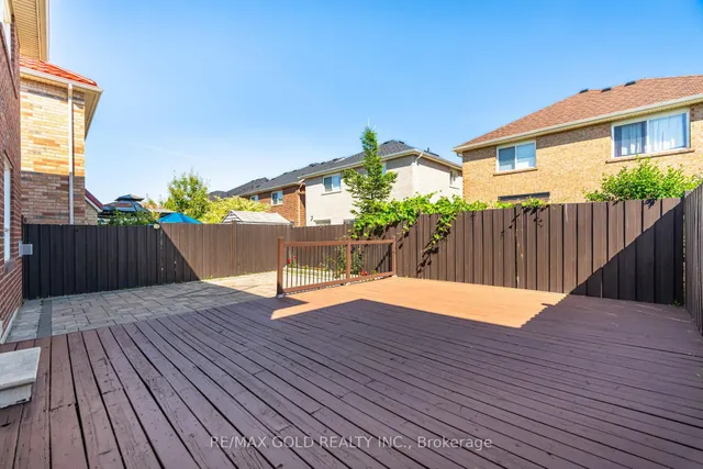 Additional image 46 of 26 Bushmill Circ