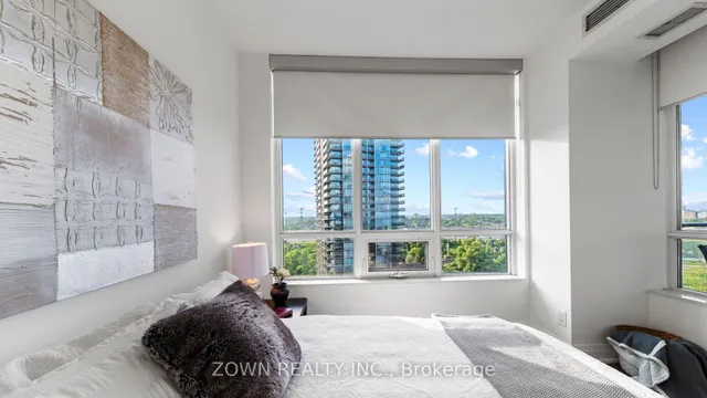 Additional image 38 of 36 Park Lawn Rd Unit 1408