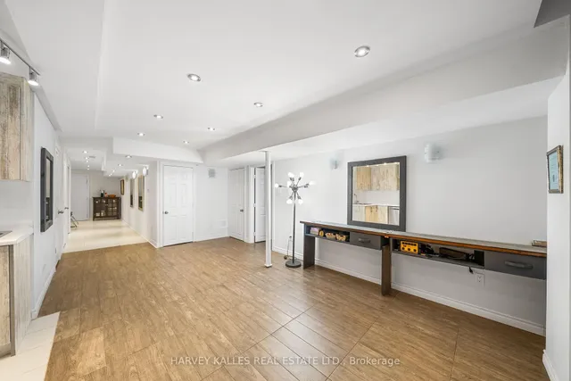 Additional image 37 of 36 Boundbrook Dr