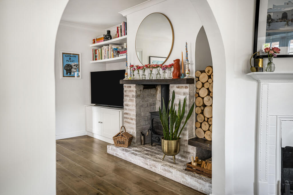 Additional image 9 of Pottersheath Road, Welwyn, Hertfordshire, AL6