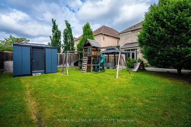 Additional image 43 of 51 Legendary Circ