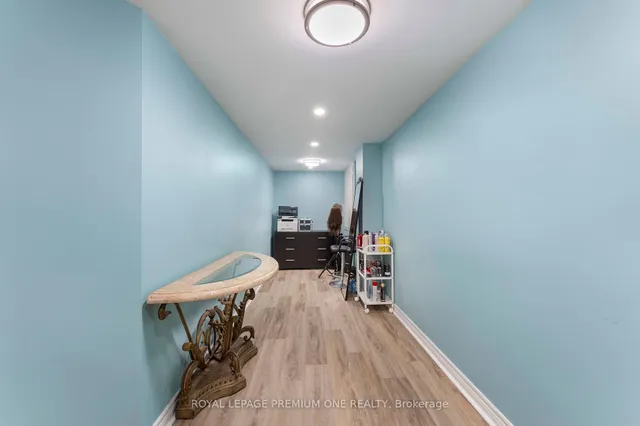 Additional image 43 of 44 Dockside Cres