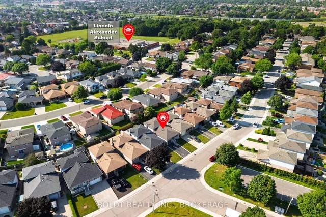 Additional image 34 of 395 Rexford Dr