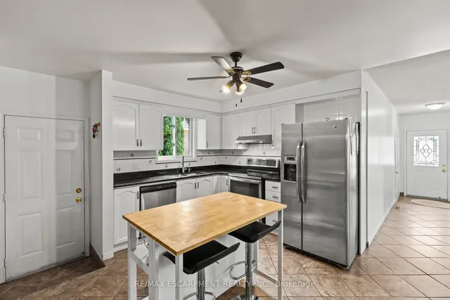 Additional image 12 of 27 Cartier Cres