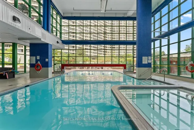 Additional image 46 of 77 Harbour Sq Unit 3208