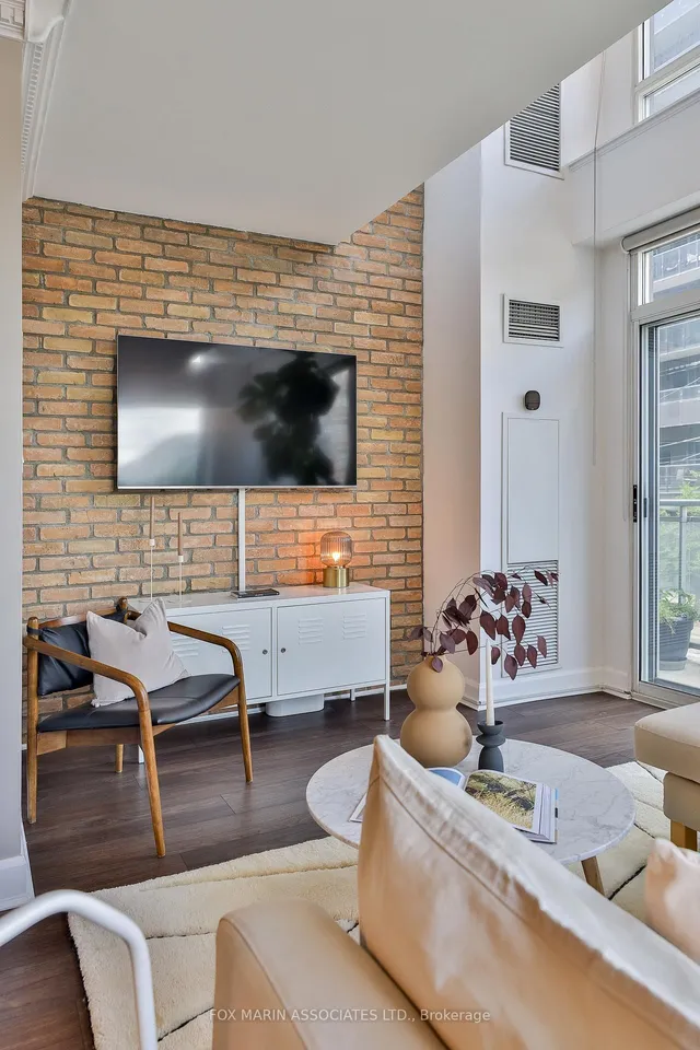 Additional image 11 of 1029 King St Unit 230