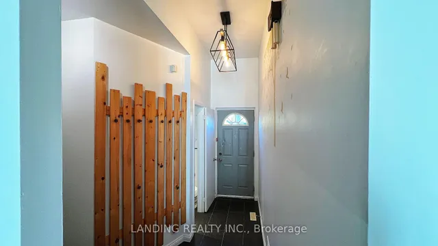 Additional image 5 of 22 KING HENRY'S Blvd