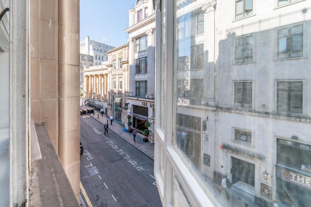 Additional image 13 of Burne Jones House, Bennetts Hill, B2 5RS