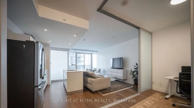 Additional image 13 of 88 Park Lawn Rd Unit 1010