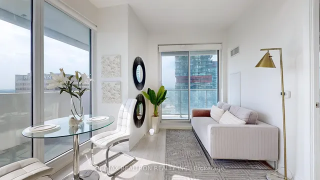 Additional image 3 of 2221 Yonge St Unit 2609