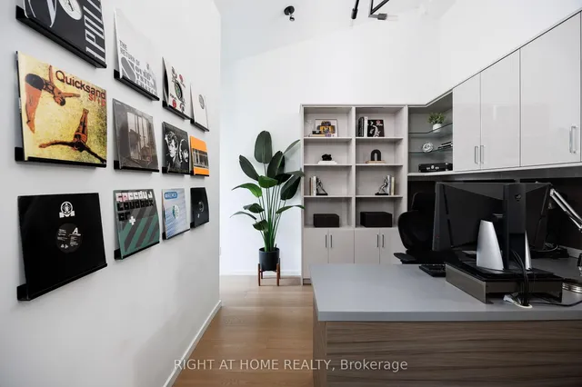 Additional image 30 of 50 Bartlett Ave Unit 4