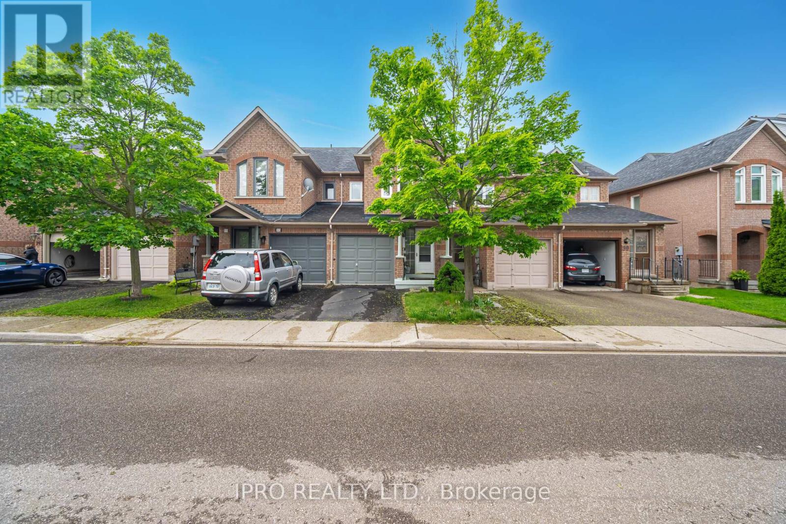 35 TANIA CRESCENT|Vaughan (Maple), Ontario L6A2M8