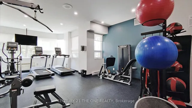 Additional image 28 of 121 Ling Rd Unit 808