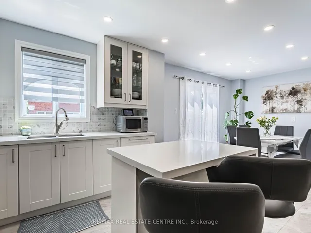 Additional image 22 of 52 Mozart Cres