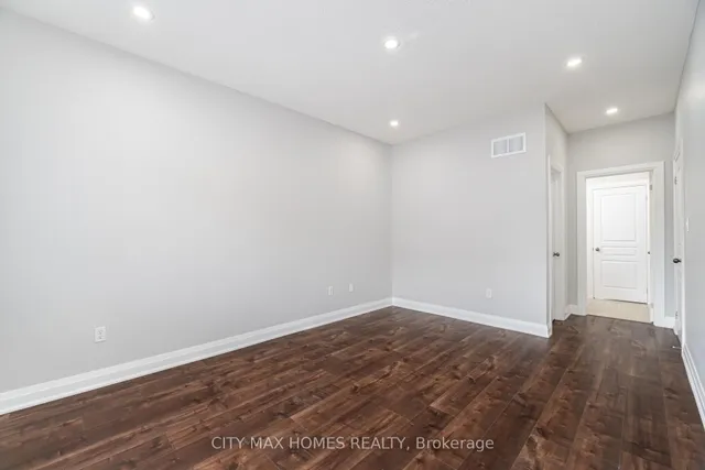 Additional image 31 of 8 Amberglow Crt