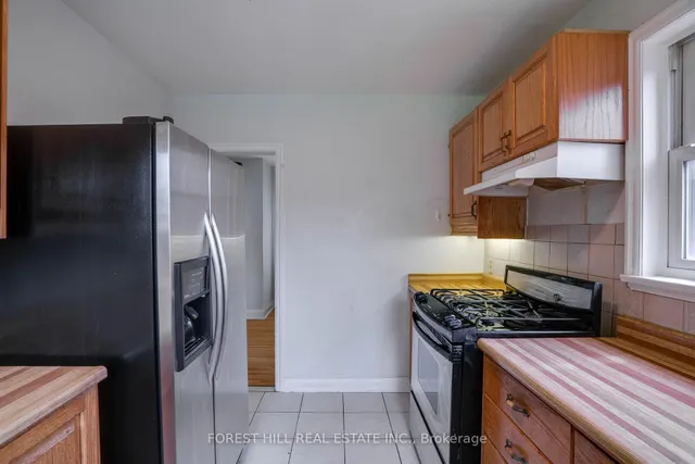 Additional image 18 of 160 Pleasant Ave