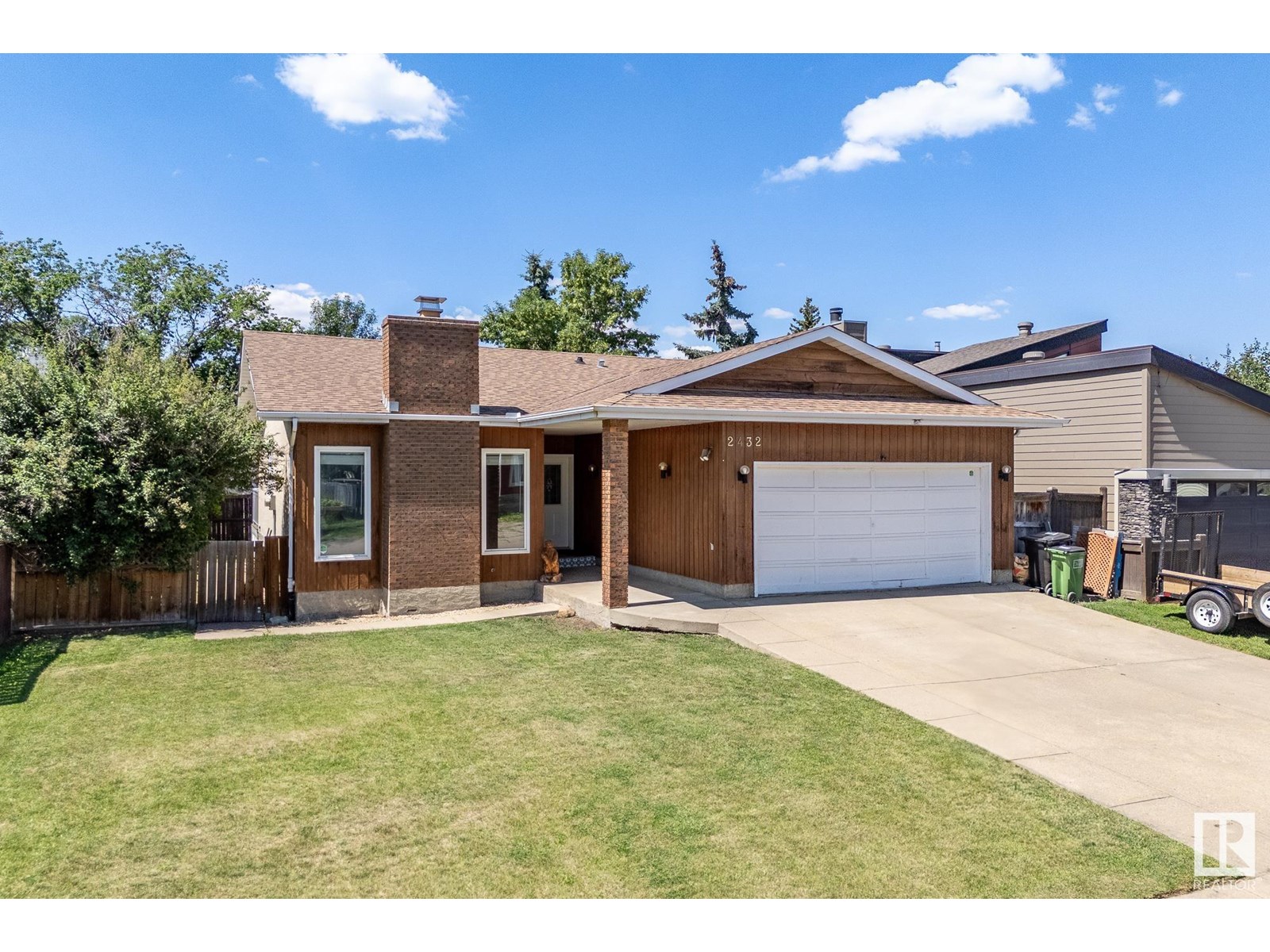 2432 106 ST NW|Edmonton, Alberta T6J4K5
