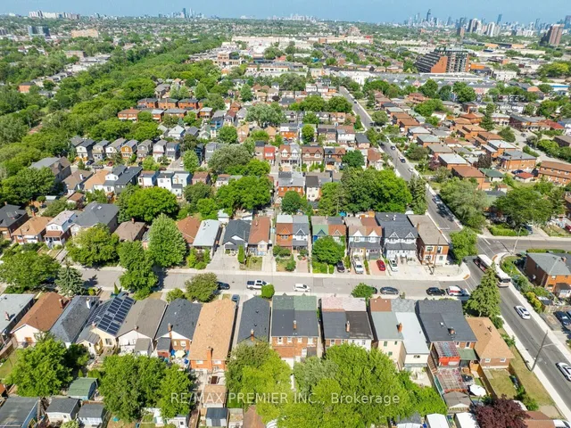 Additional image 37 of 884 Runnymede Rd