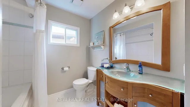 Additional image 38 of 1418 Jefferson Cres