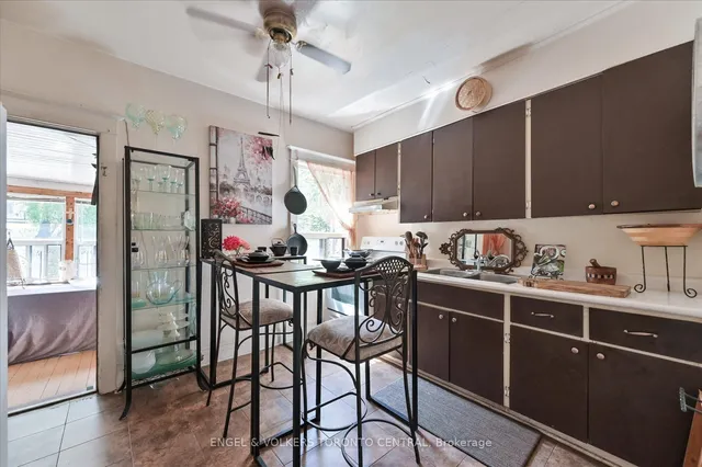 Additional image 23 of 384 Margueretta St