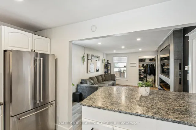 Additional image 19 of 276 Normanhurst Ave