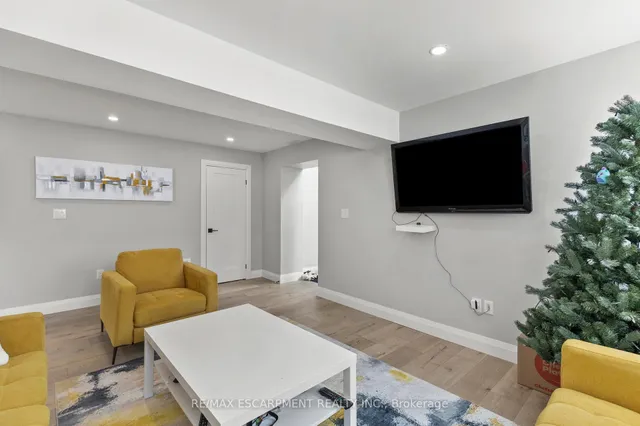 Additional image 21 of 87 Owen Pl