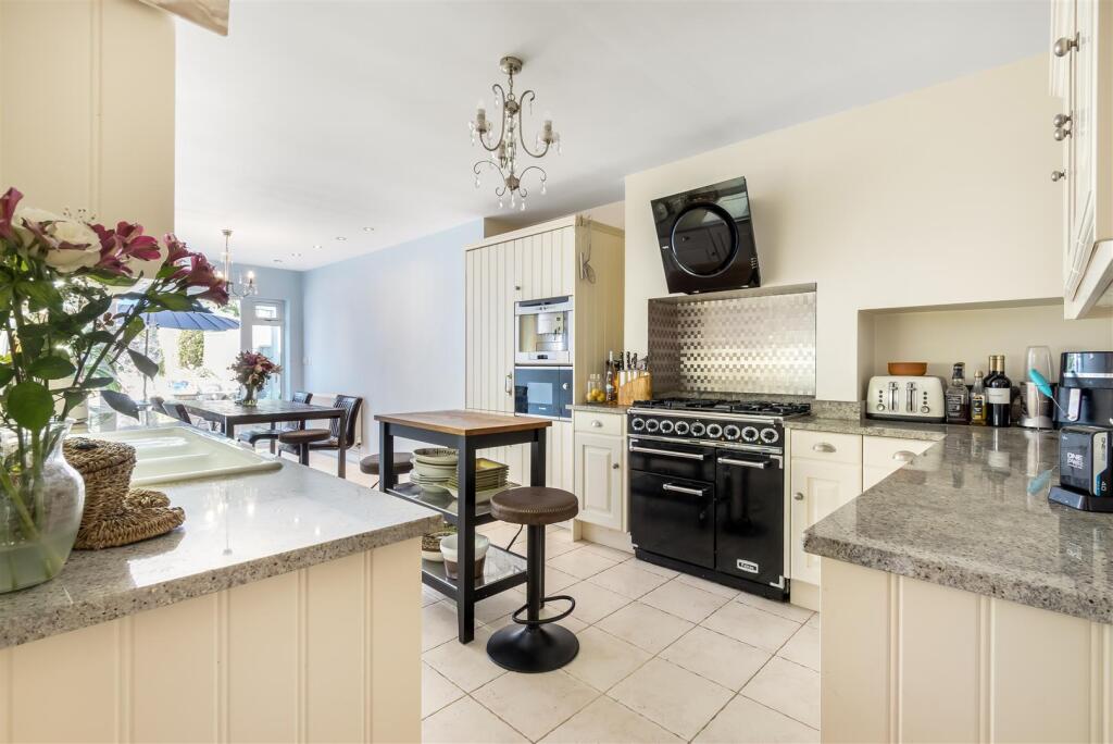 Additional image 2 of The Grove, Brookmans Park