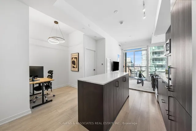 Additional image 4 of 135 East Liberty St Unit 2406