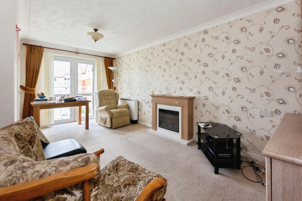 Additional image 18 of Stratford Road, Hall Green, Birmingham