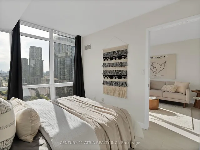 Additional image 5 of 15 Fort York Blvd Unit 1915