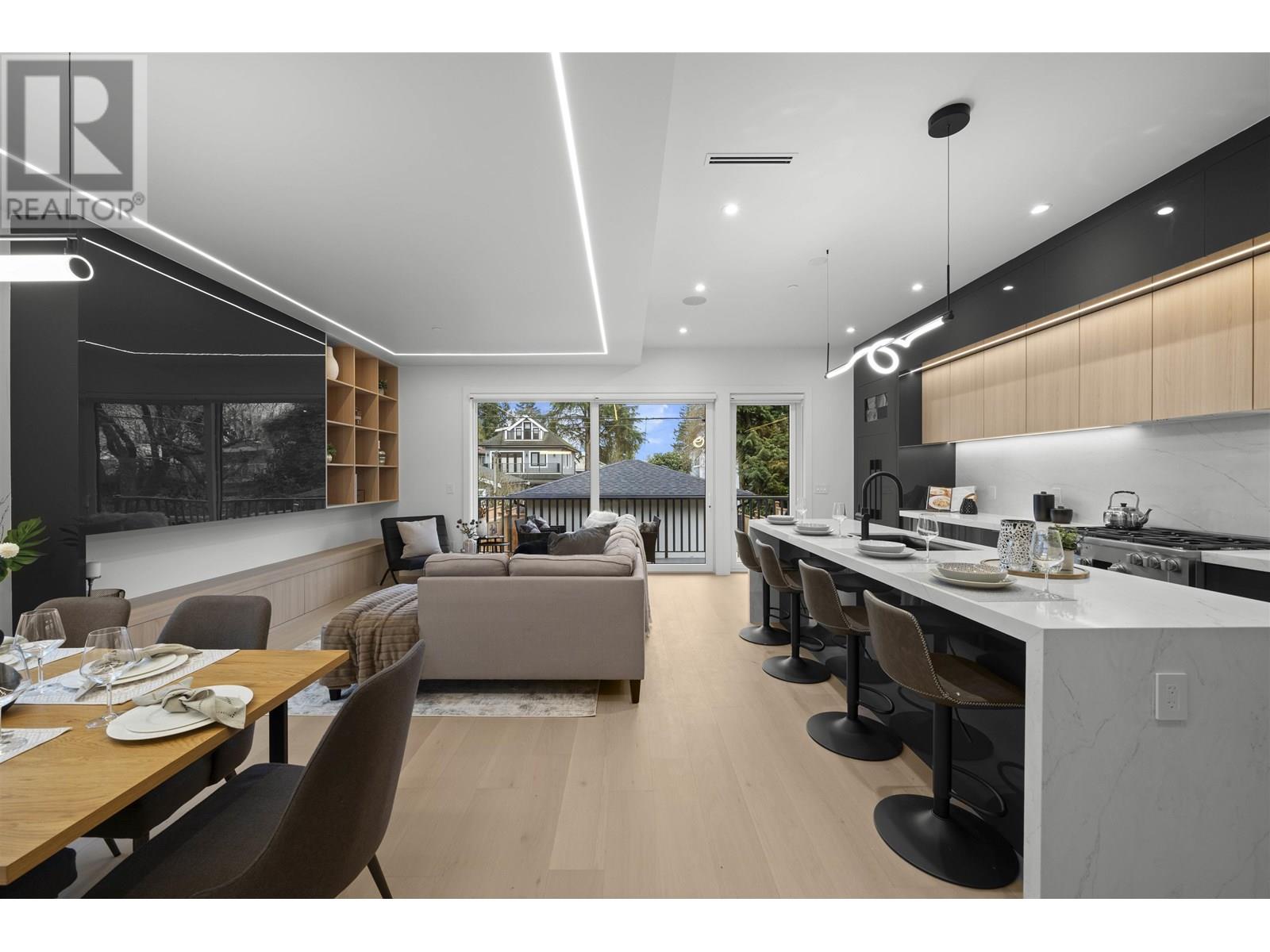 2 3232 W 38TH AVENUE|Vancouver, British Columbia V6N2X6