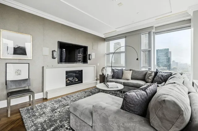 Additional image 4 of 183 Wellington St Unit 2501