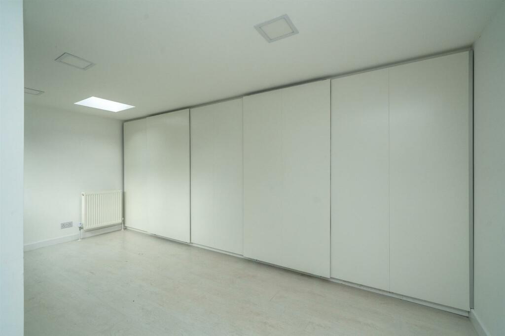 Additional image 19 of Lemsford Road, St. Albans