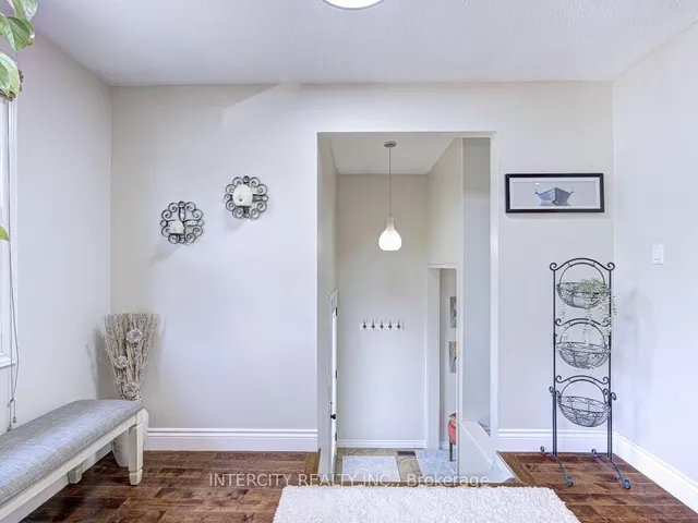 Additional image 15 of 841 Coulson Ave