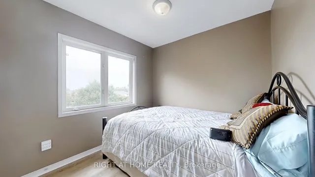 Additional image 26 of 58 Stagecoach Circ