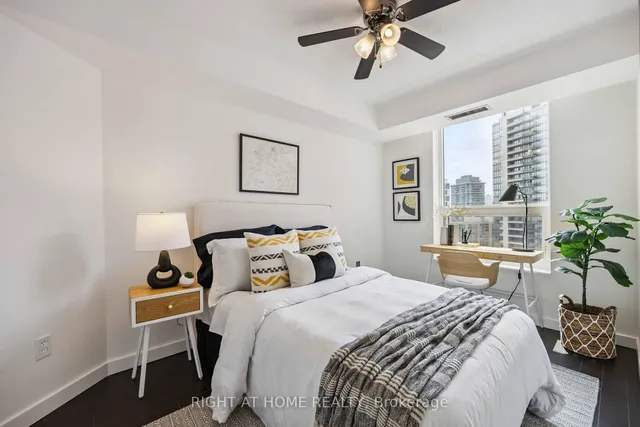 Additional image 16 of 77 Maitland Pl Unit 1906