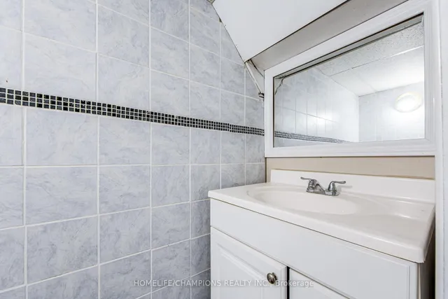 Additional image 14 of 29 Penzance Dr