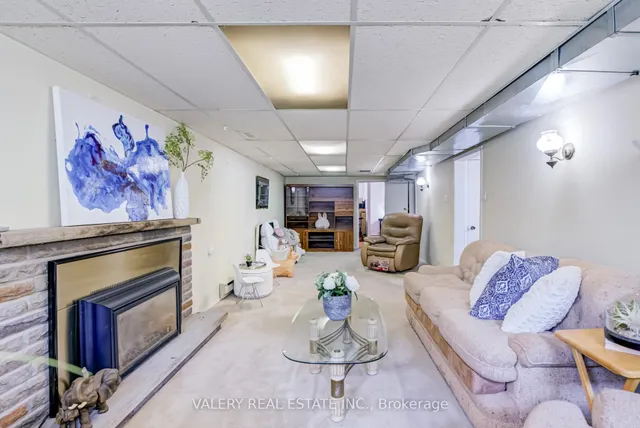 Additional image 12 of 119 Marble Arch Cres