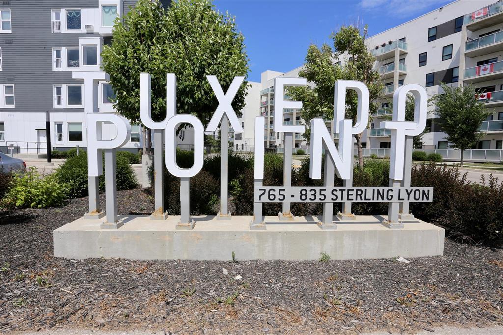 110 775 Sterling Lyon Parkway|Winnipeg, Manitoba R3P1H1