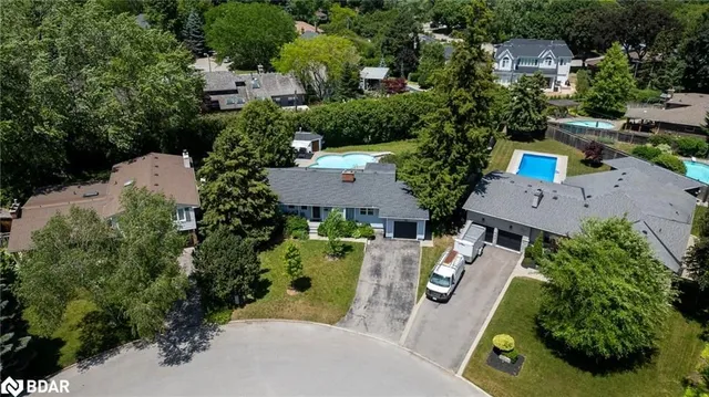 Additional image 47 of 247 Elmhurst Cres