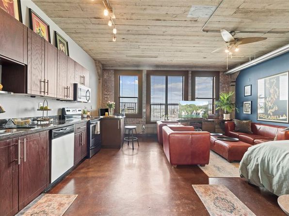 2205 McKinney St APT 405, Houston, TX 77003