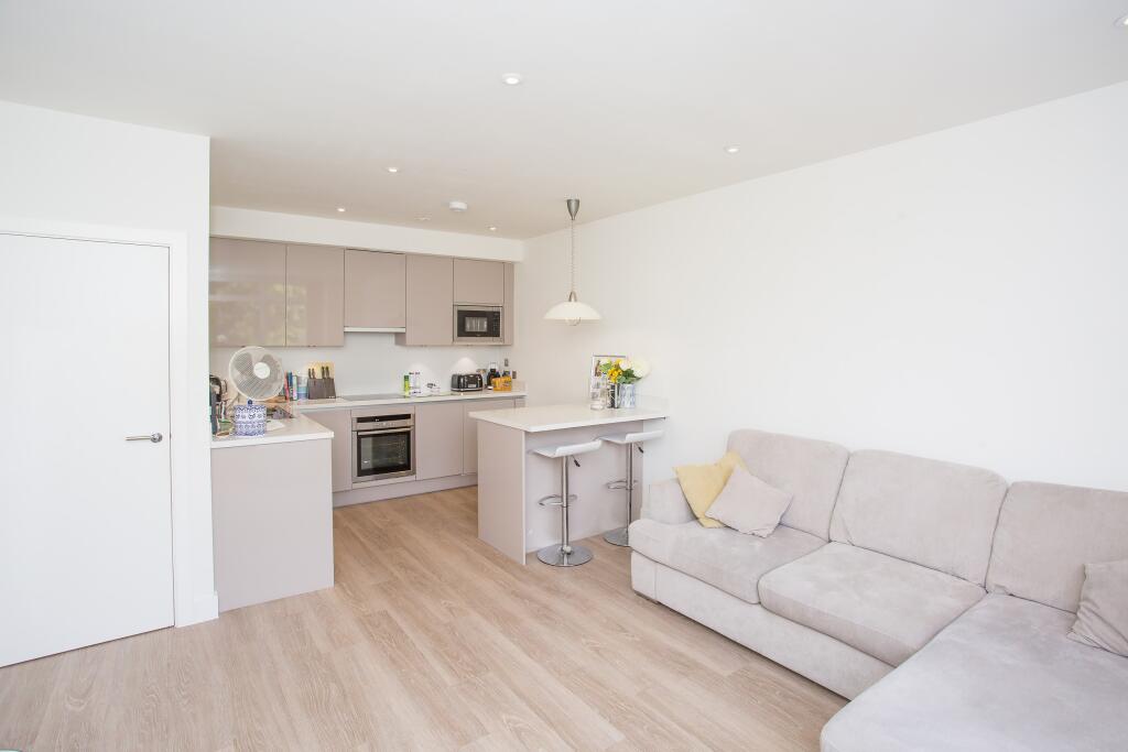 Additional image 2 of Ridgmont Plaza, 36 Ridgmont Road, St Albans, Herts, AL1