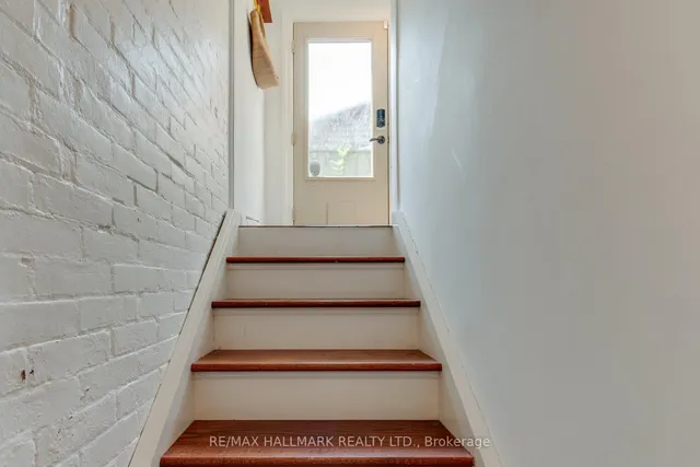 Additional image 26 of 21 Eastwood Ave