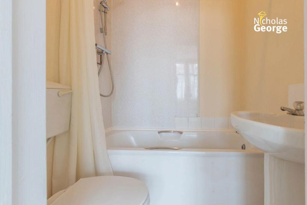 Additional image 5 of Alexander Rd, Acocks Green, B27 6ER