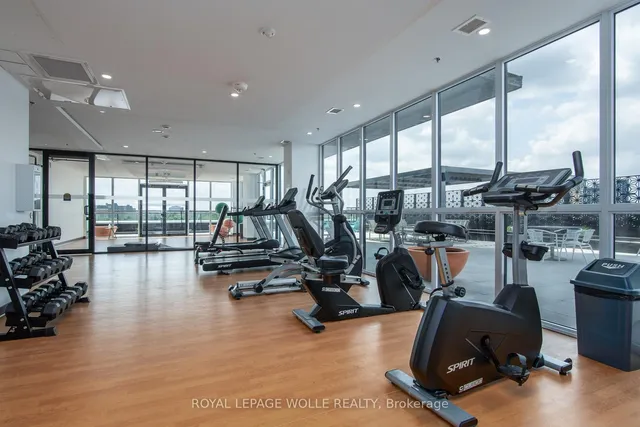 Additional image 38 of 1601 Charles St Unit 1601