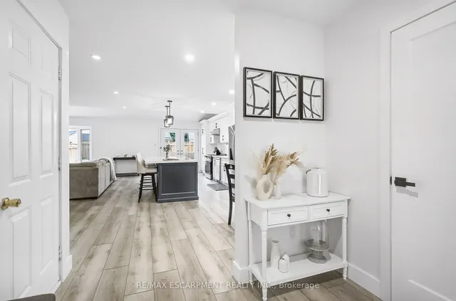 Additional image 8 of 27 Dalton Cres