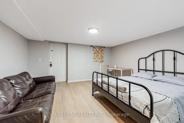 Additional image 31 of 97 Lippincott St