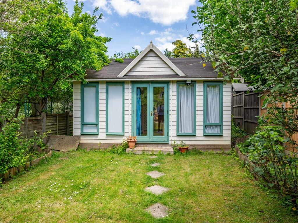 Additional image 20 of Batchwood Drive, St. Albans, Hertfordshire, AL3